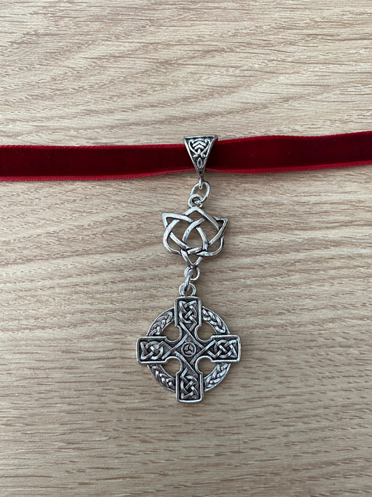 50cm Celtic Triquetra and Cross Choker